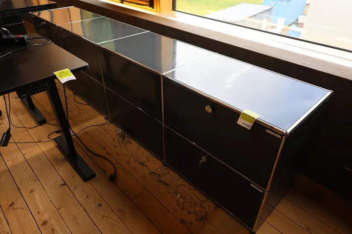 1 x USM Haller Sideboard 4 x 2 Maße: 300 x 52 x 74 cm